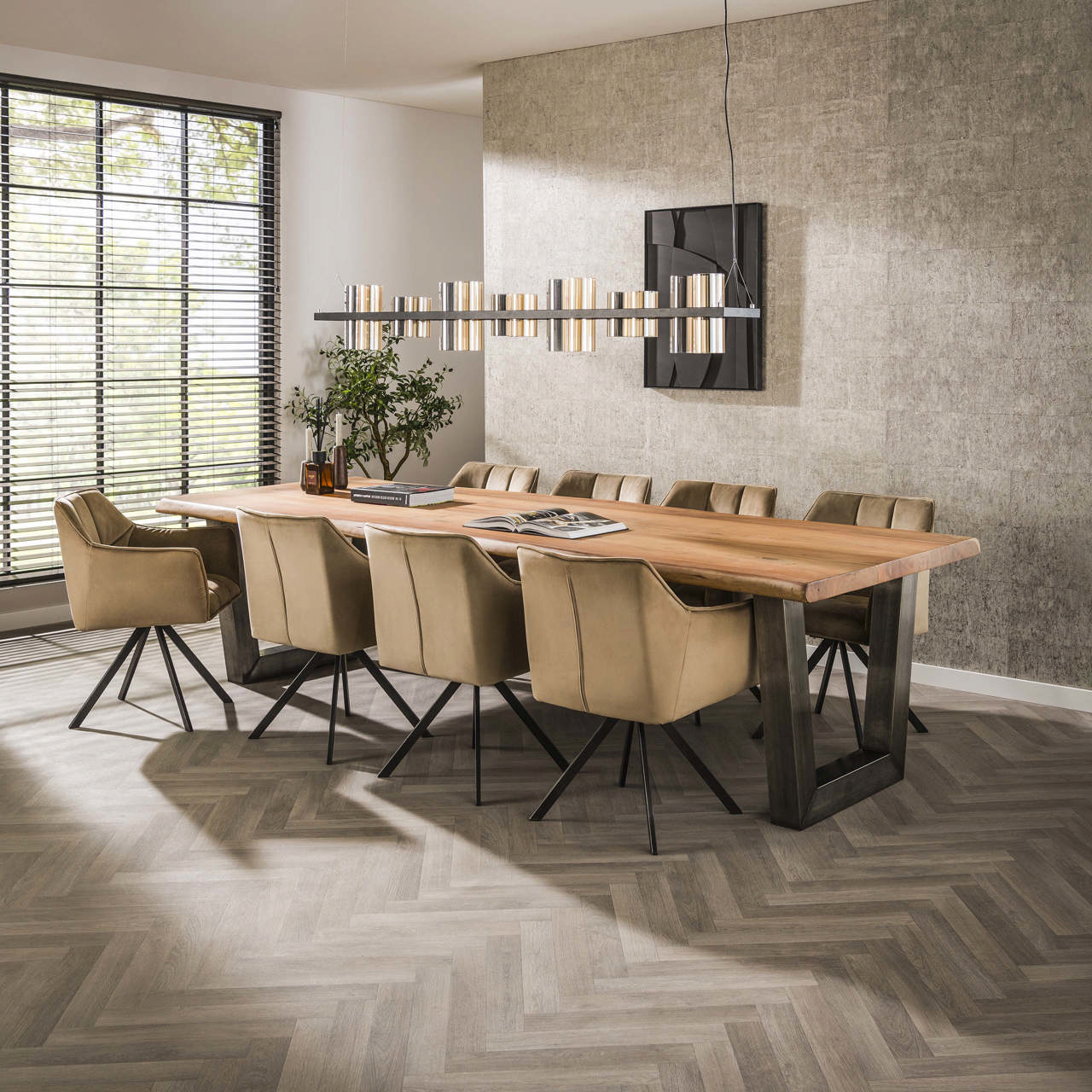 Eetkamertafel 300 stam 60mm zwart RVS