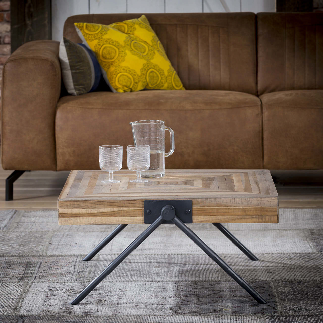 Salontafel Teca balance 70x70