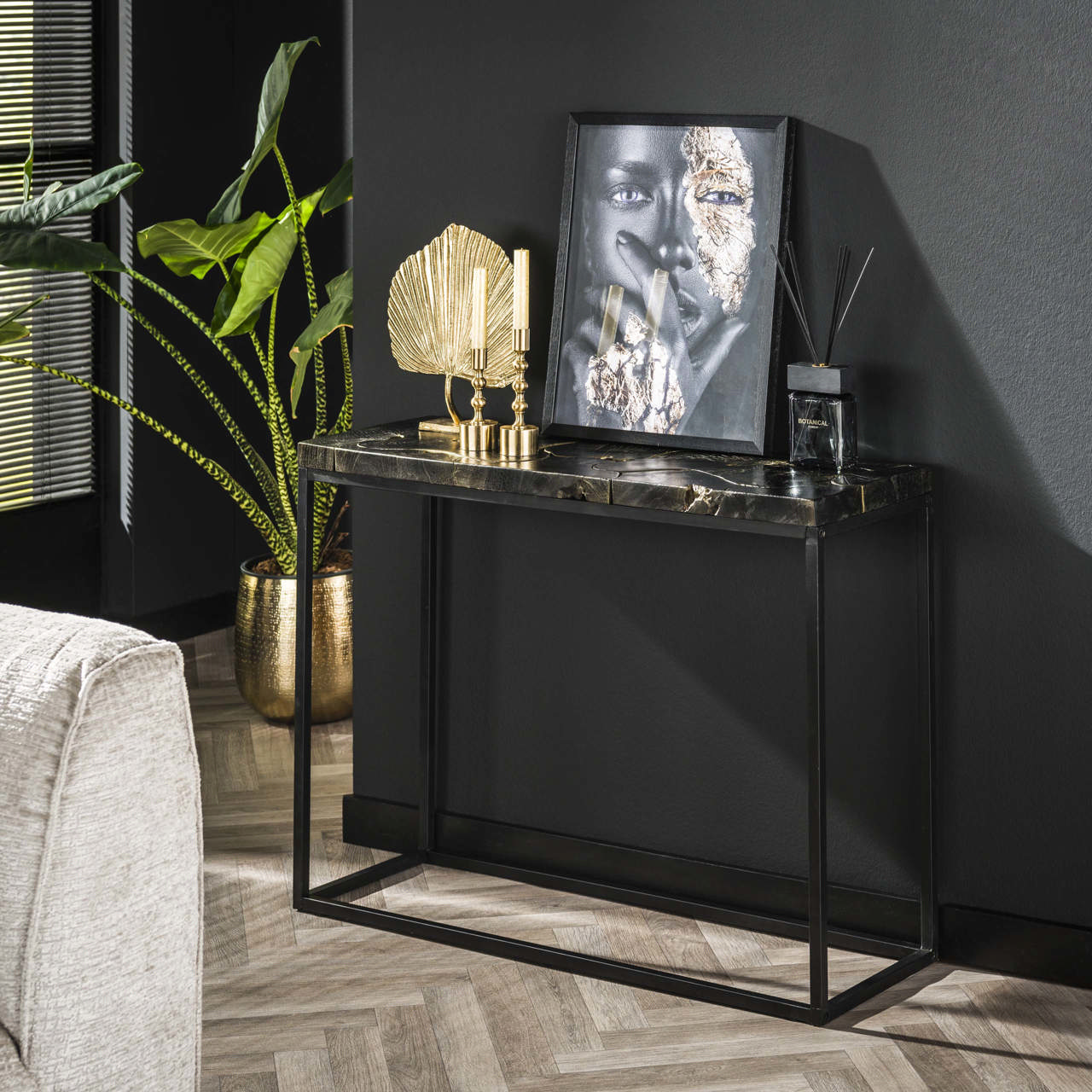 Haltafel (KD) black and gold