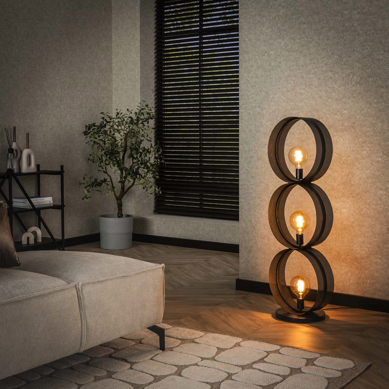 Vloerlamp 3L ring geperforeerd