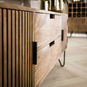 DETAIL8903