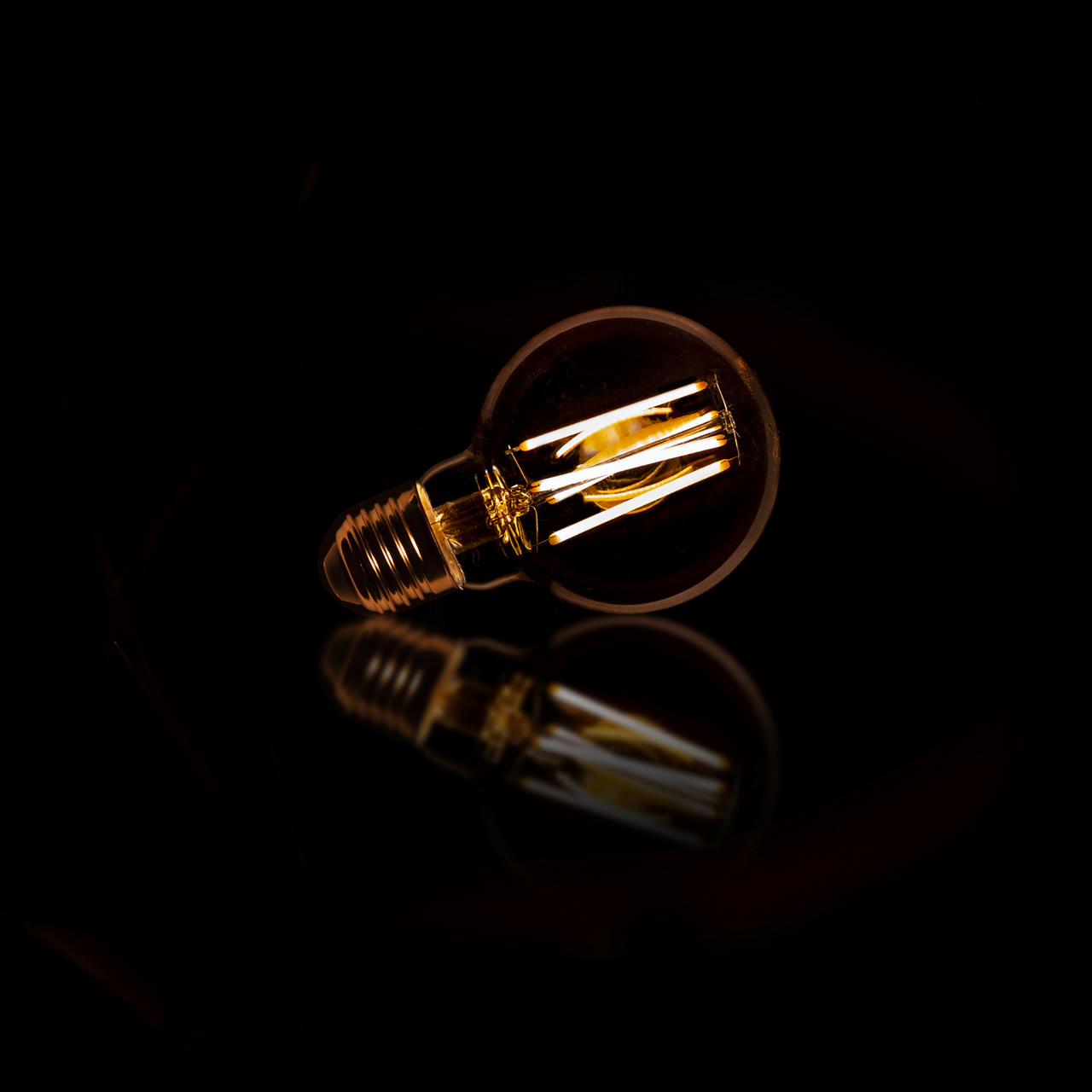 Lichtbron LED [G70] filament bol Ø7